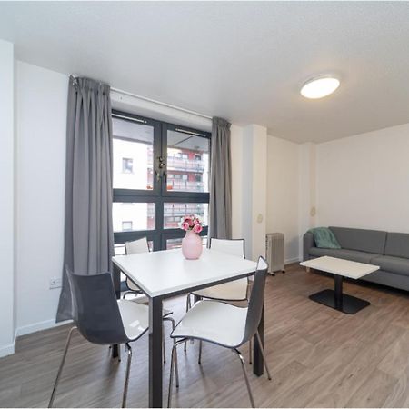 Joivy Affordable 3,4,5 And 12 Bed Private Flats Next To Royal Mile (Adults Only) Leilighet EDI Eksteriør bilde